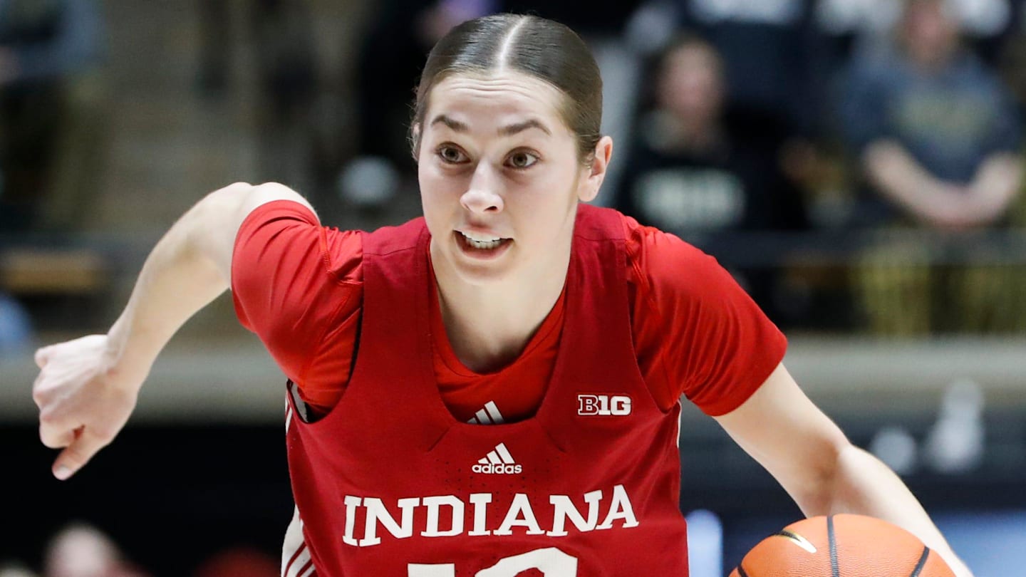 Indiana Hoosiers guard Shay Ciezki (10) drives to the basket Sunday, March 2, 2025, against the Purdue Boilermakers during the NCAA women’s basketball game at Mackey Arena in West Lafayette, Ind.