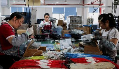 China’s stockmarket soars despite slowdown