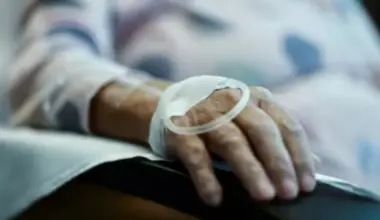 Drap orders withdrawal of antibiotic drip Anarob batch over unsafe bacterial toxins - Pakistan