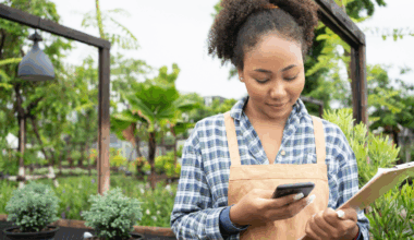 The Best Apps and AI Tools for Home Gardeners