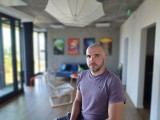 Sony Xperia 10 VII: 12MP main camera portrait samples - f/1.9, ISO 100, 1/30s - Sony Xperia 10 VII review