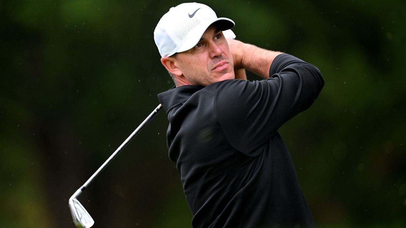 Brooks Koepka, winless in a year, shares French Open lead