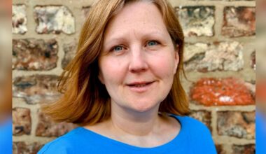 Parents 'without support' amid long waits for mental health care