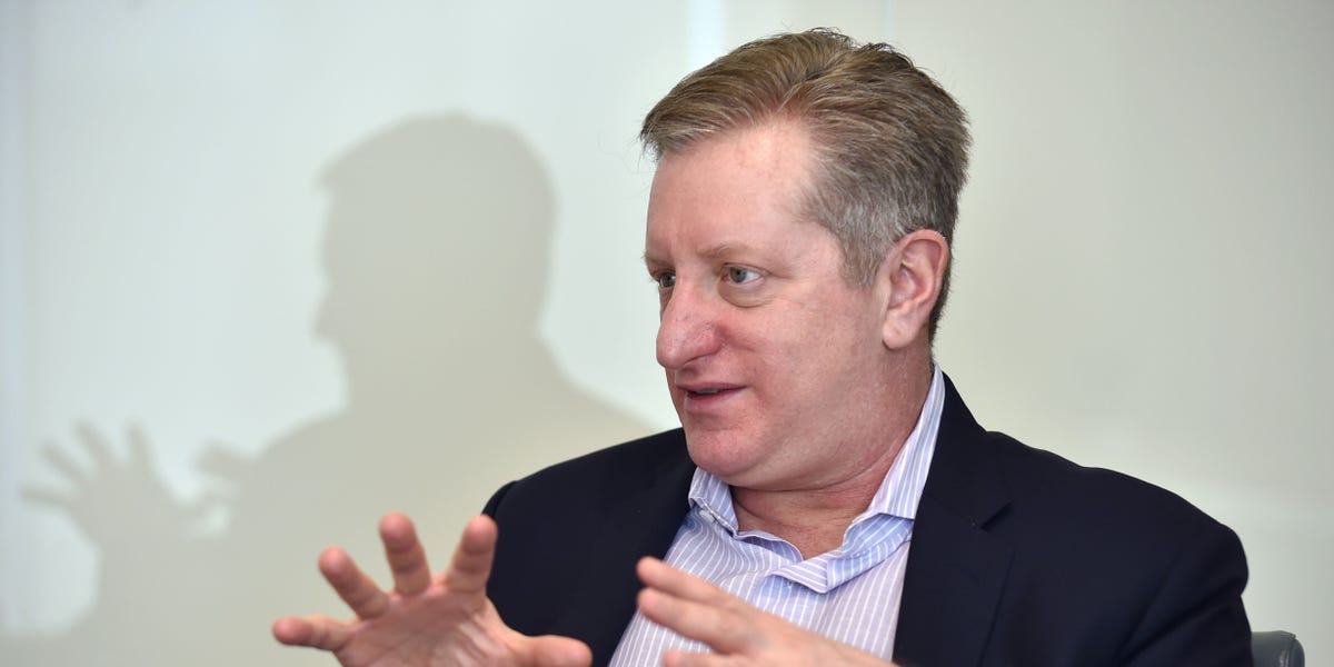 'Big Short' Investor Steve Eisman Predicts Little Impact From Rate Cuts