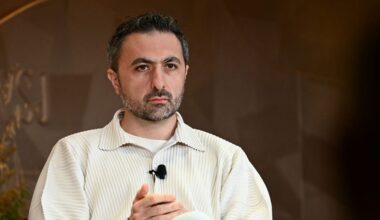 Microsoft to Spend Heavily on Own Chip Cluster for in-House AI Models