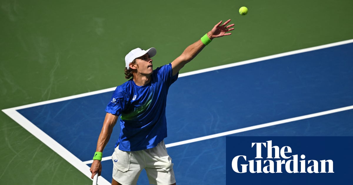 Alex de Minaur eases into last eight of US Open with straight sets win | Alex de Minaur