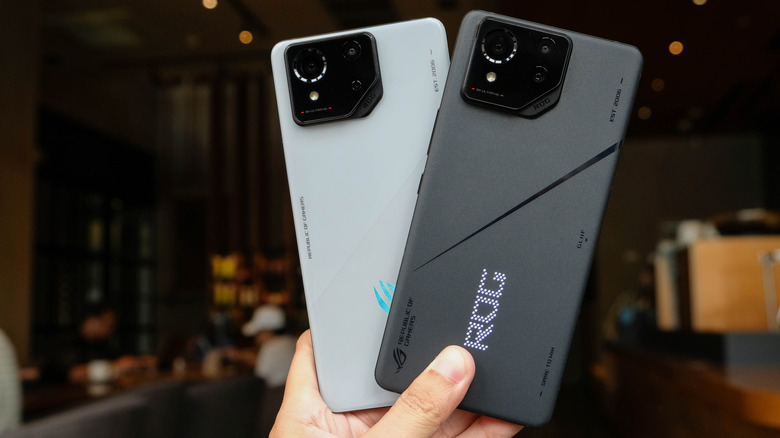 ASUS ROG 8 Series in Black and Phantom Black and Rebel Gray