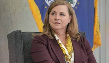 8900876_web1_2025-09-23T144646Z_1958965090_RC2TRFAQ7MWR_RTRMADP_3_USA-FED-BOWMAN