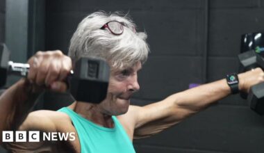 Suffolk grandmother competes as bodybuilder after losing weight