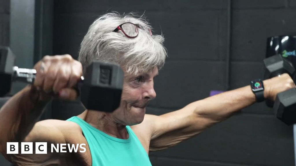 Suffolk grandmother competes as bodybuilder after losing weight