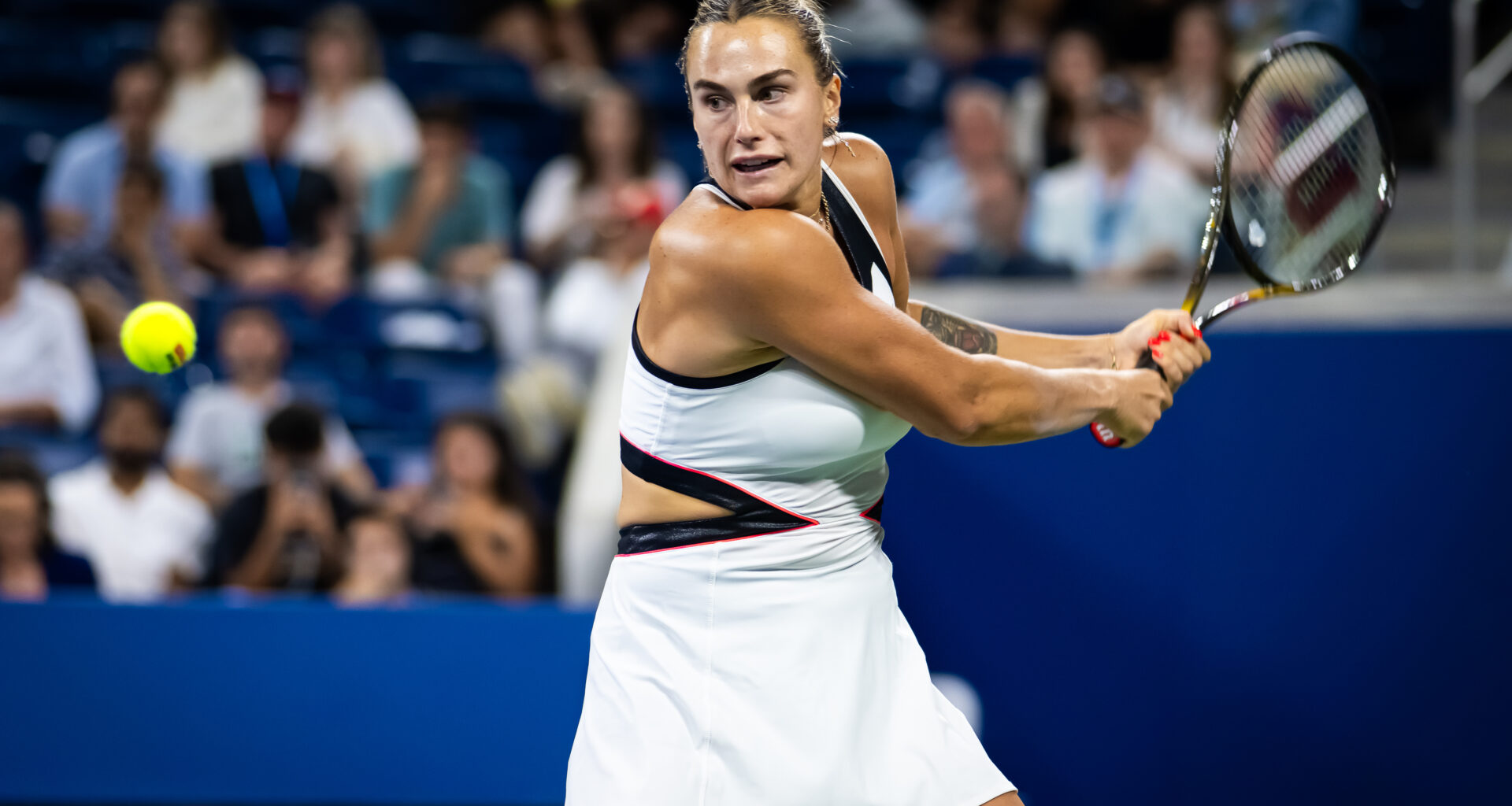 Sabalenka advances to US Open semifinals with Vondrousova walkover