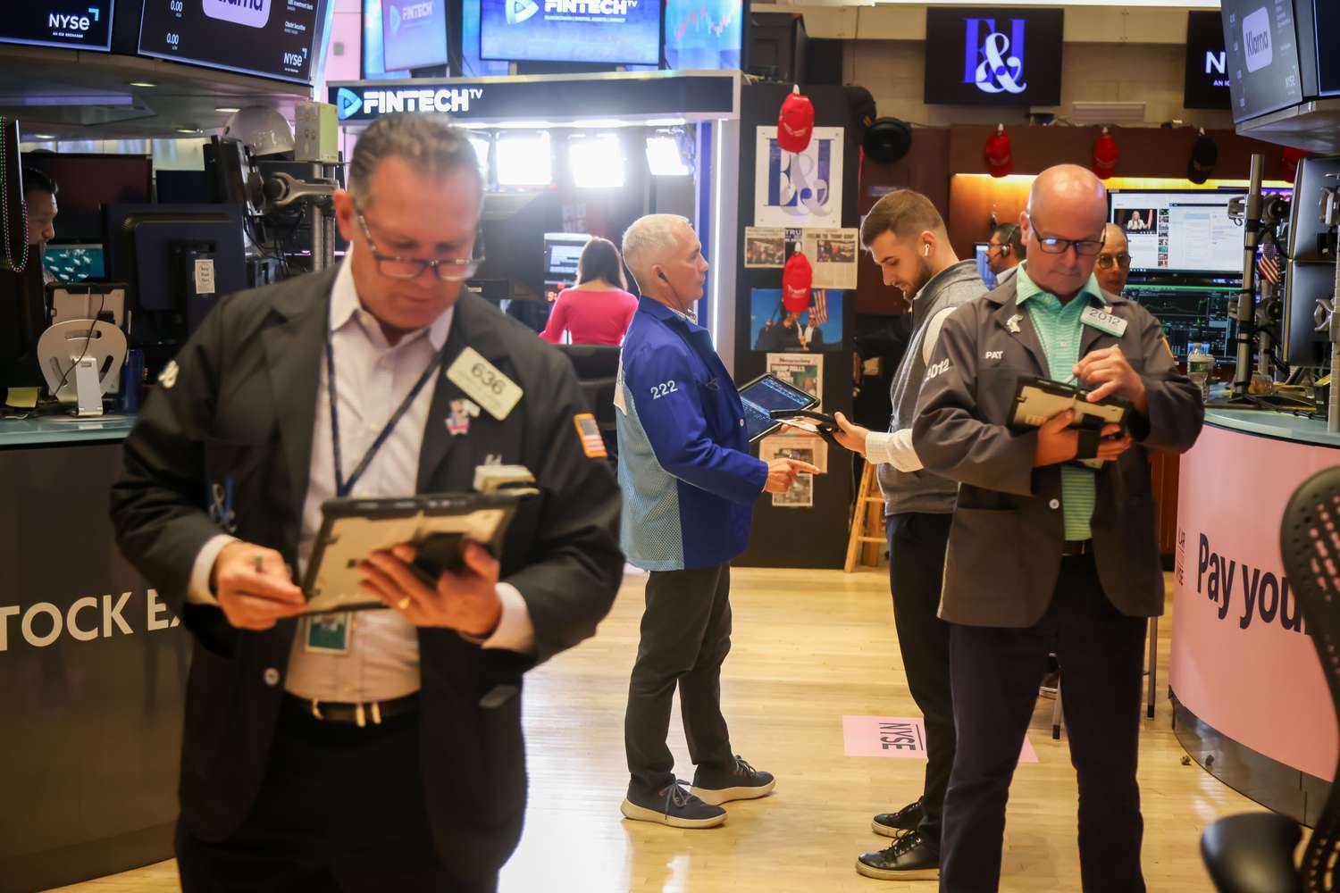 Dow Slips as Nasdaq Closes at Fresh Record; Tesla Leads Tech Stocks Higher