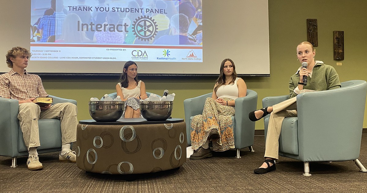 Students share experiences during mental health panel at NIC
