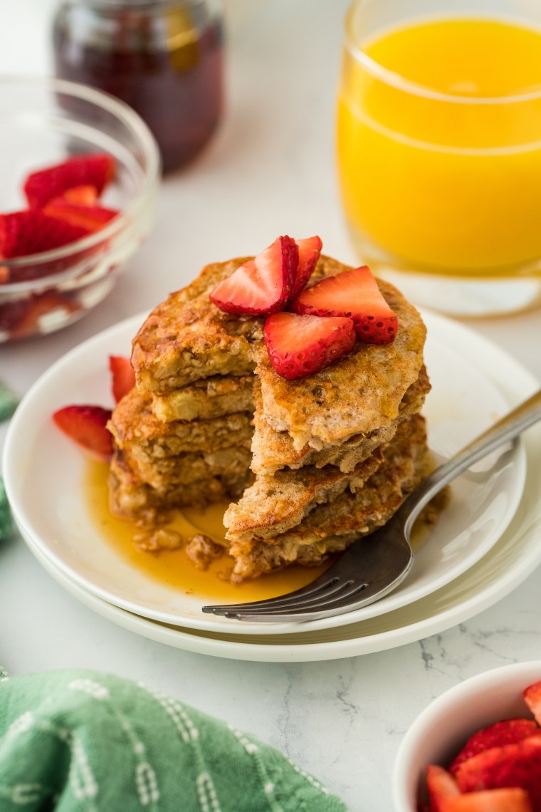 Silver Dollar Oatmeal Pancakes