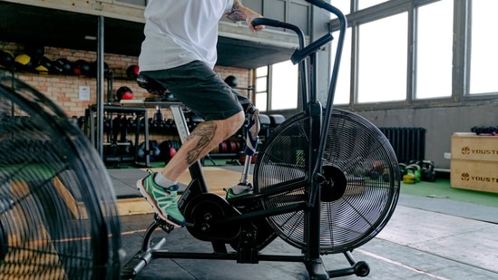 Best spin bikes under 10000(Pexels)