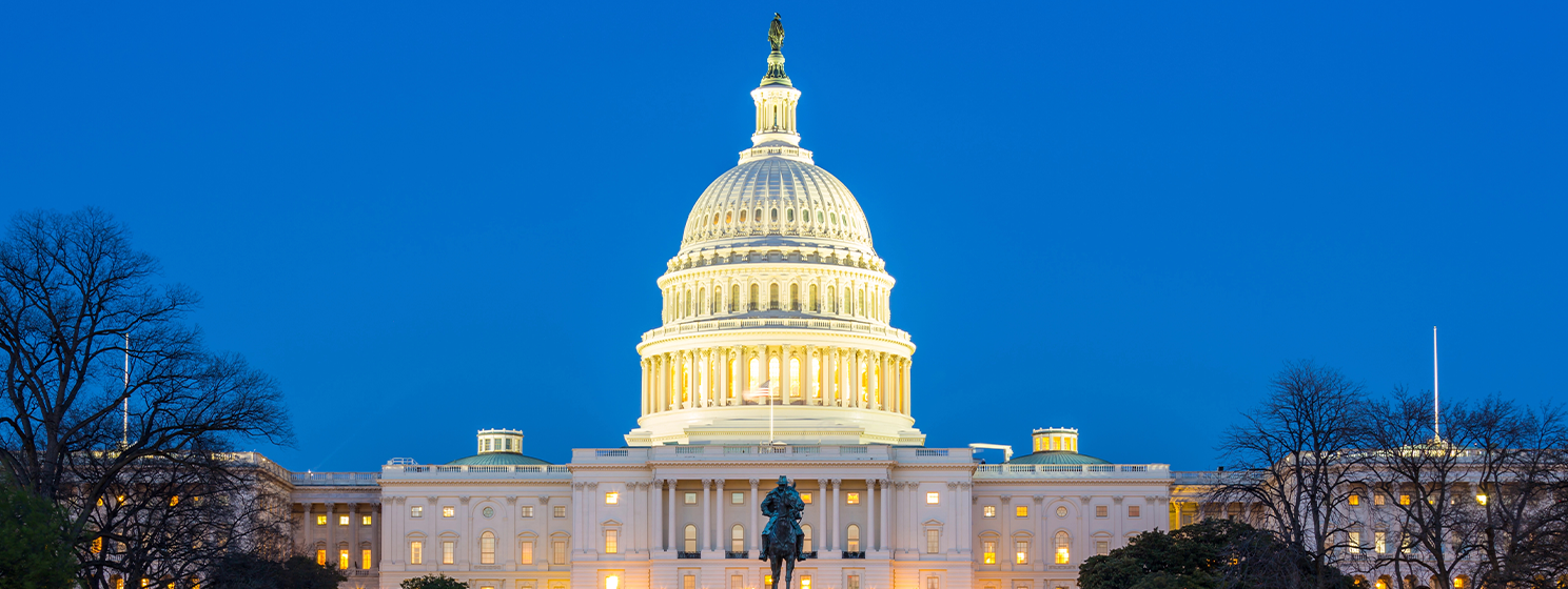 US Capitol building wide shot