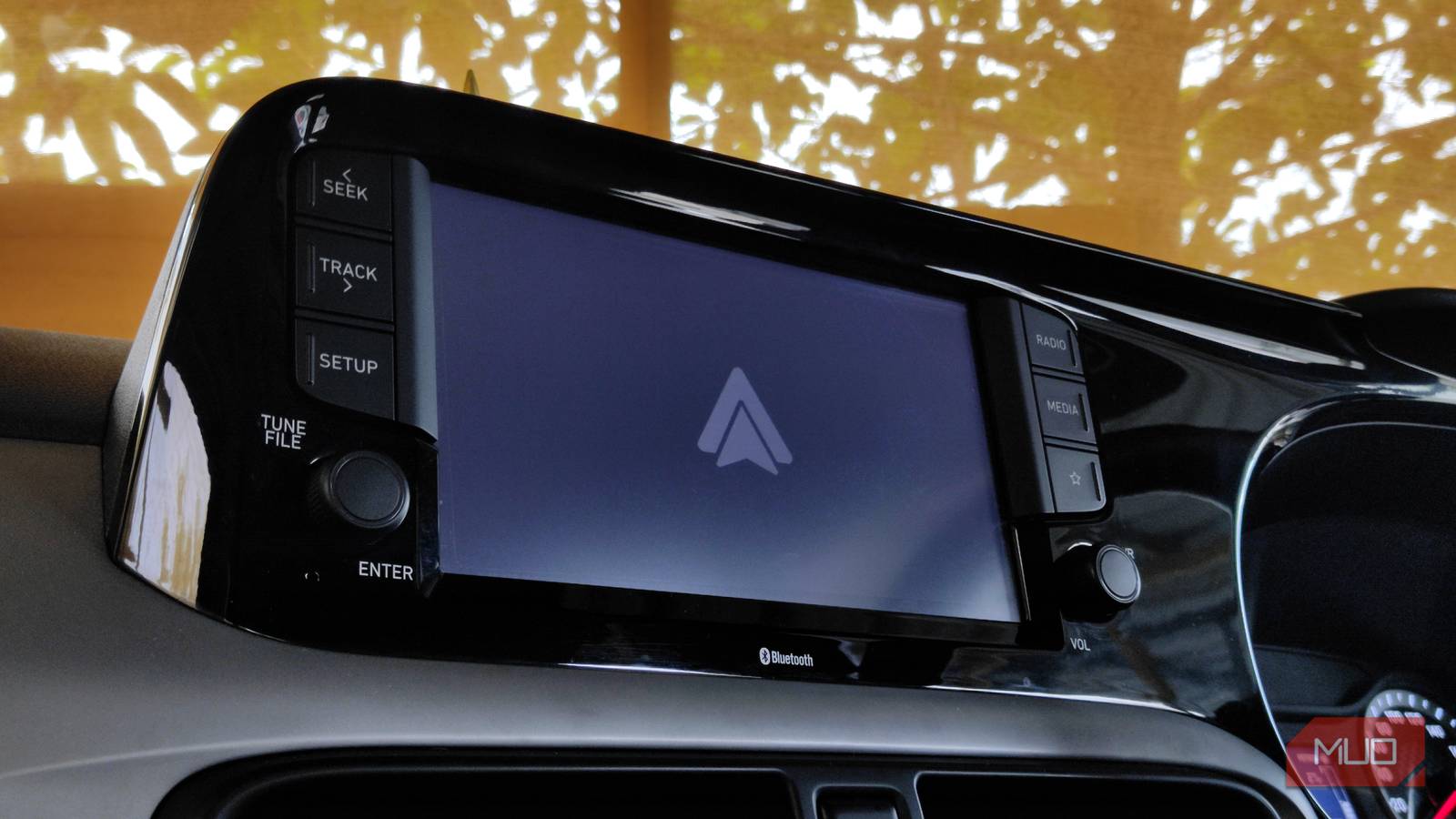 These 7 apps make Android Auto so much more fun