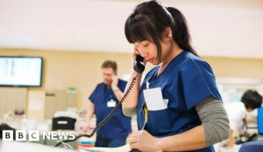 US jobs market weakens further in August