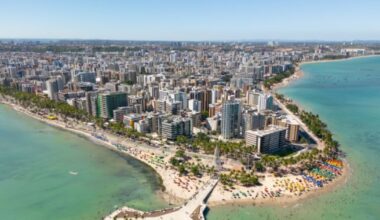 Services and job market in the Northeast show signs of fragility at the beginning of 2025