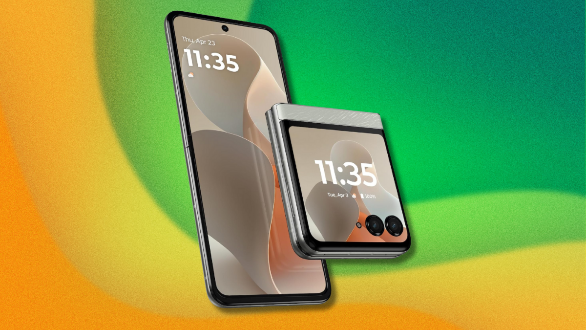 Best smartphone deal: Get the Motorola Razr for $100 off