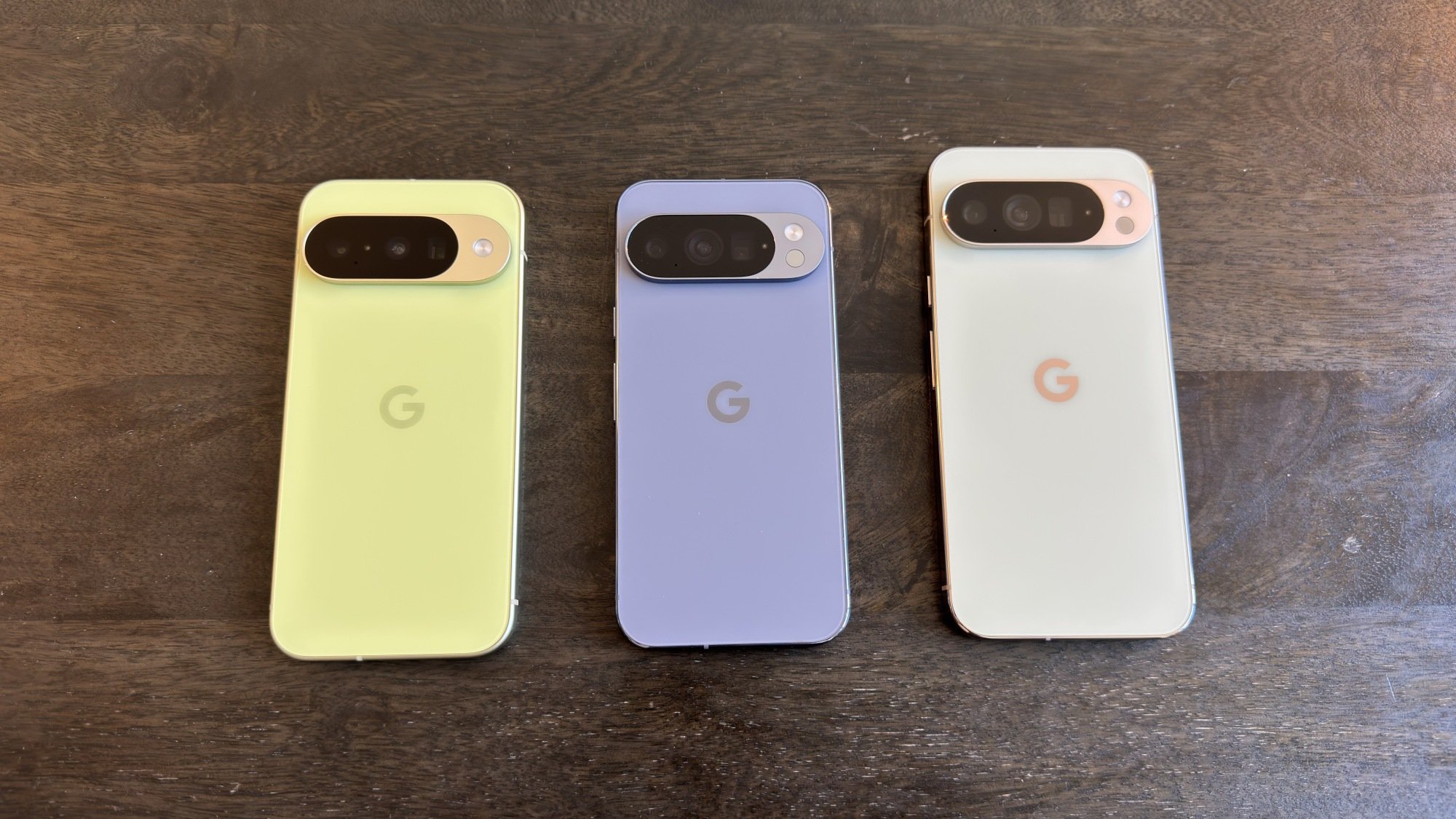 A base pixel 10 (left) vs. a Pixel 10 Pro (center) vs. a Pixel 10 Pro XL (right)
