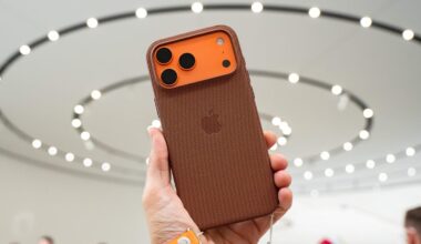 iPhone 17 preorders are open: Here's where you can find free phone deals