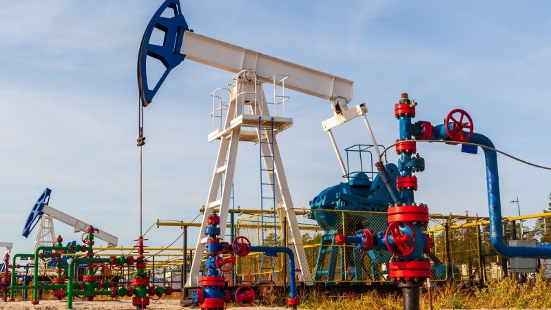 The Commodities Feed: Oil holds decline after Fed rate cut | articles
