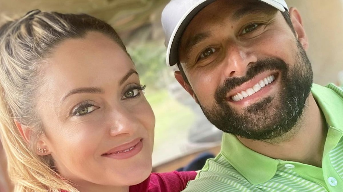 Molly and Jason Mesnick Clear the Air on Pregnancy Rumors: ‘Even I Didn’t Know!’