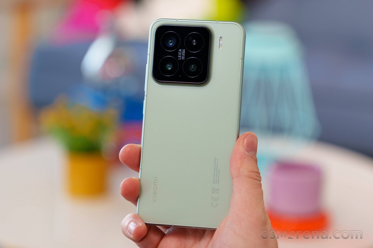 Xiaomi 15 global units start receiving Android 16-based HyperOS 3 stable update