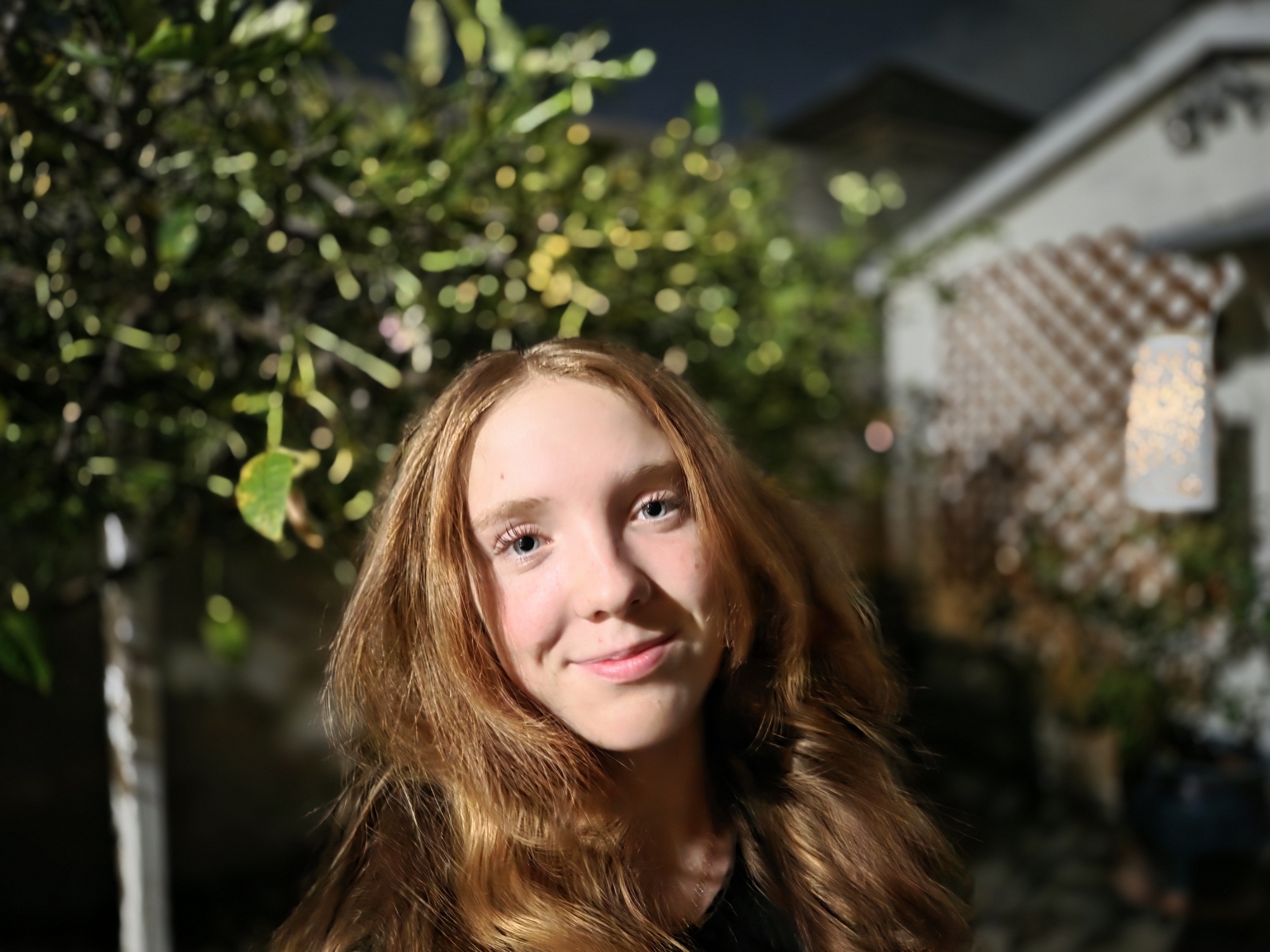 night portrait of teenager by Galaxy s25 plus