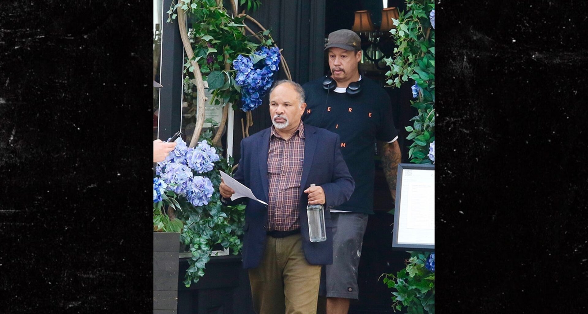 'Cosby Show' Alum Geoffrey Owens Photographed Working as Host at NYC Bar