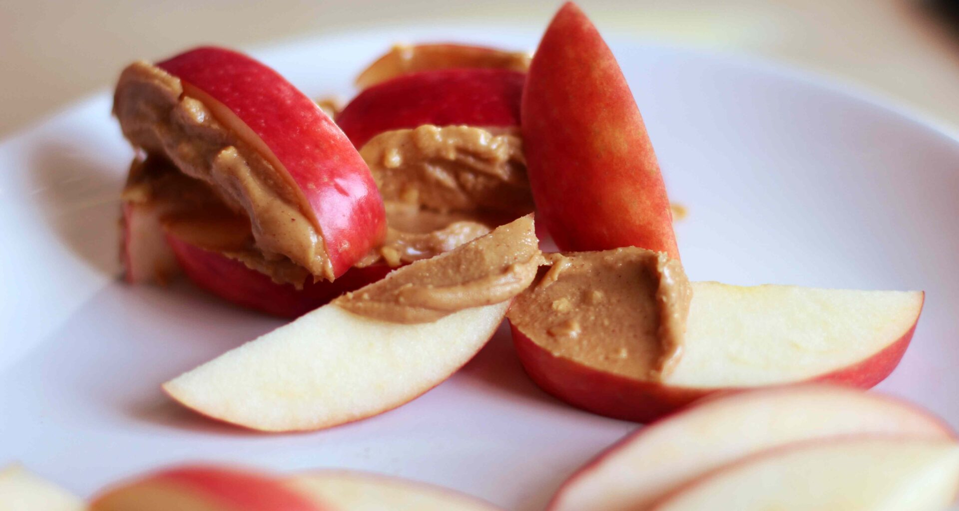 The Healthiest Ways to Enjoy Apples, According to Nutrition Experts