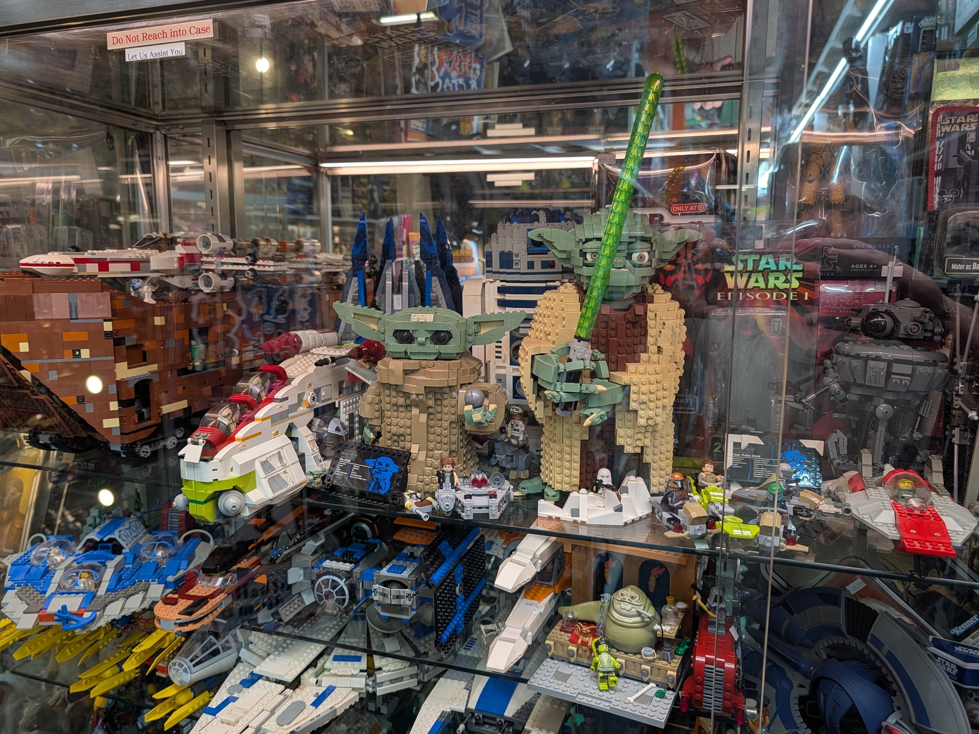 Star Wars legos shot by Pixel 10 Pro