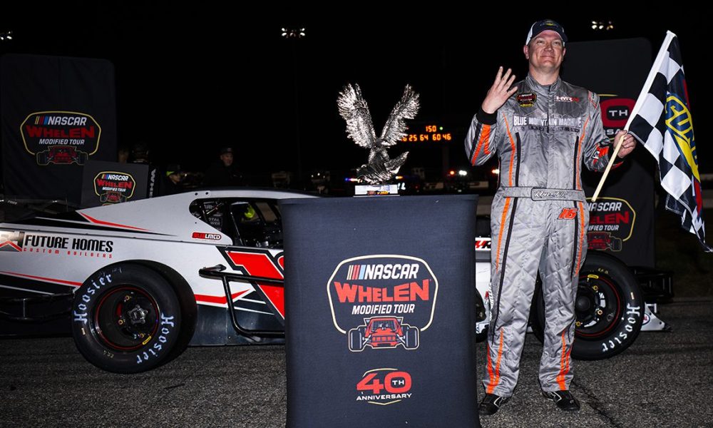 Silk dominates at Thompson, earns 30th NWMT win – Short Track Scene