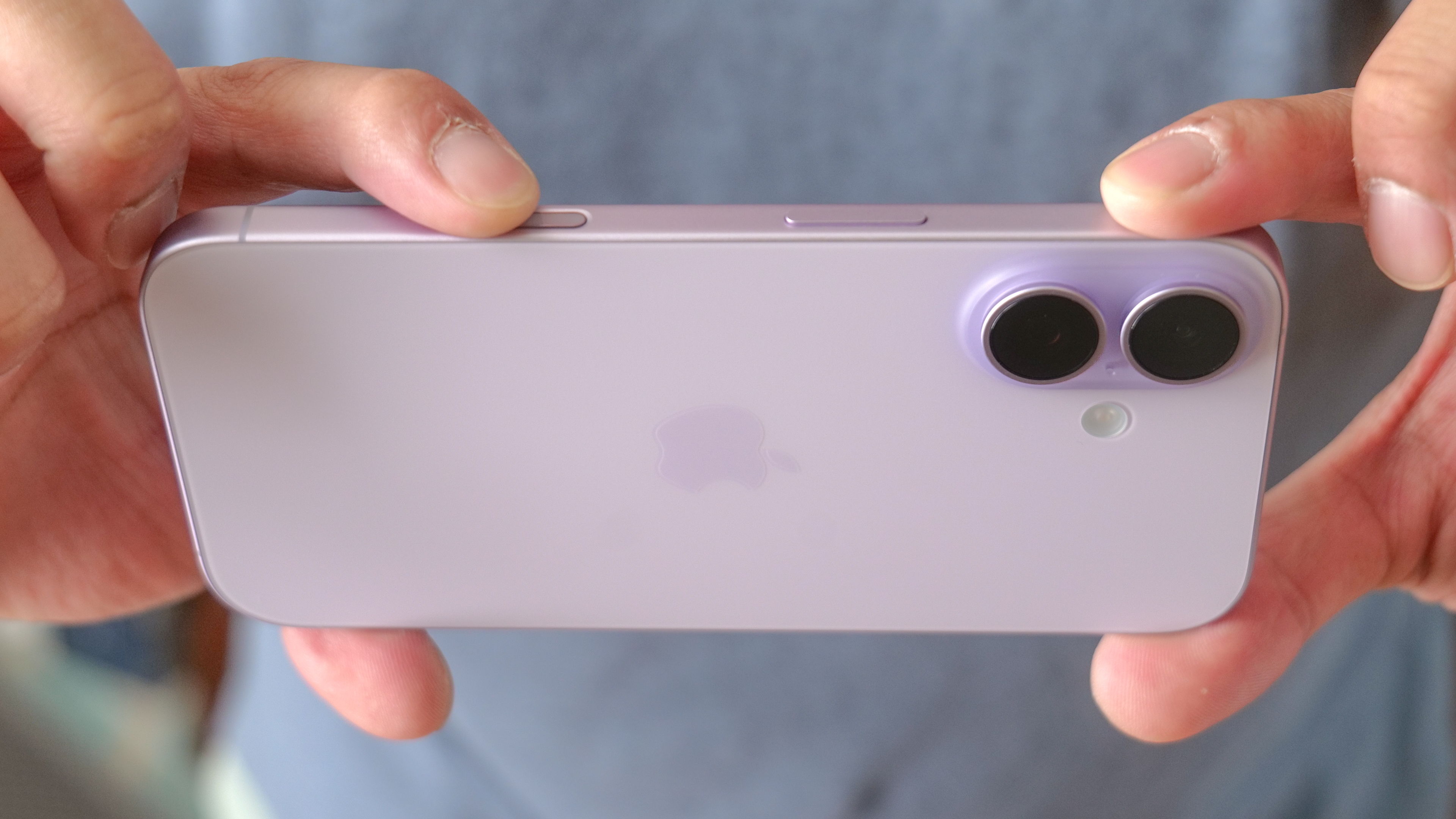 Apple iPhone 17 review.