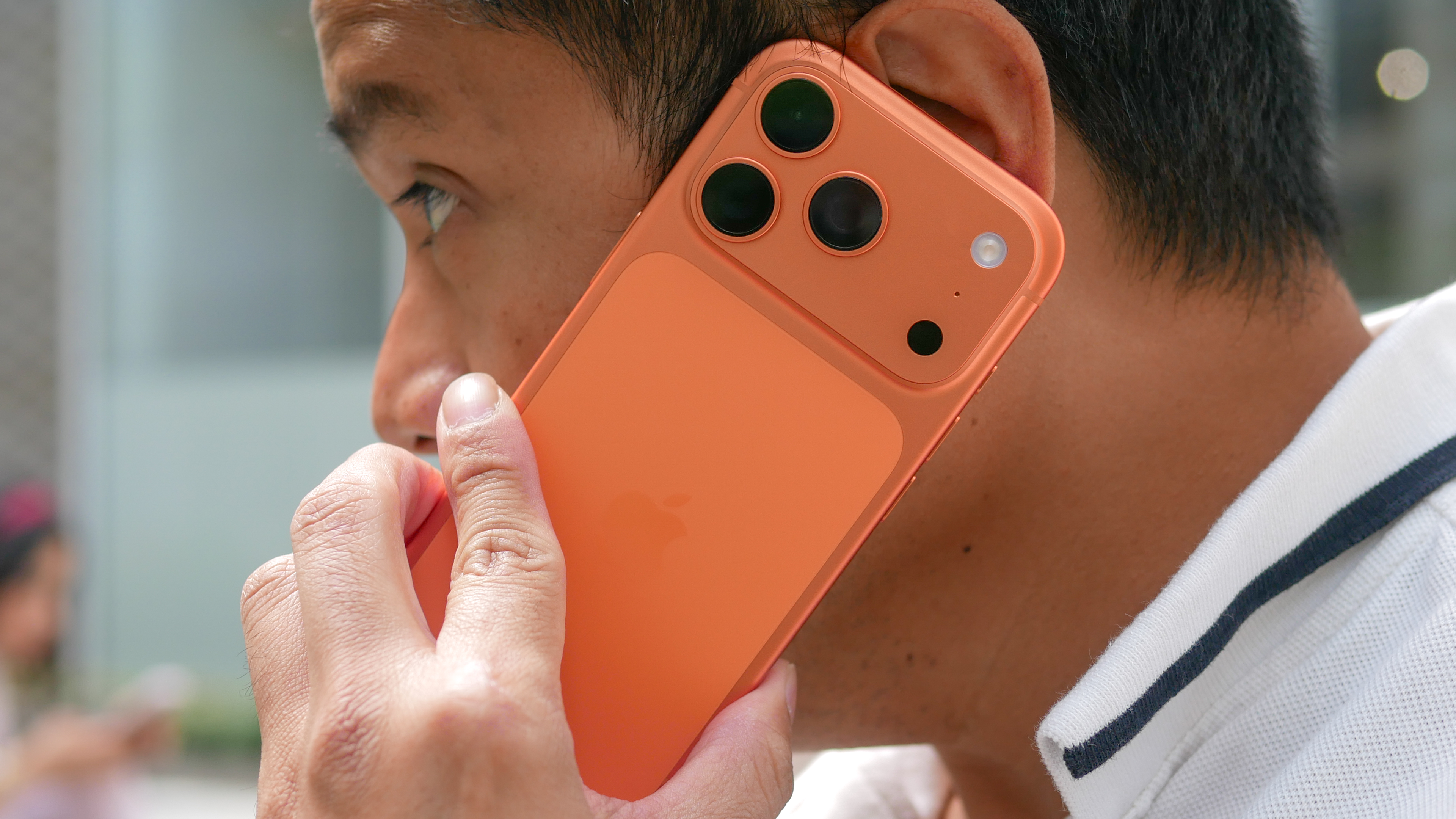 iPhone 17 Pro used to make phone calls.