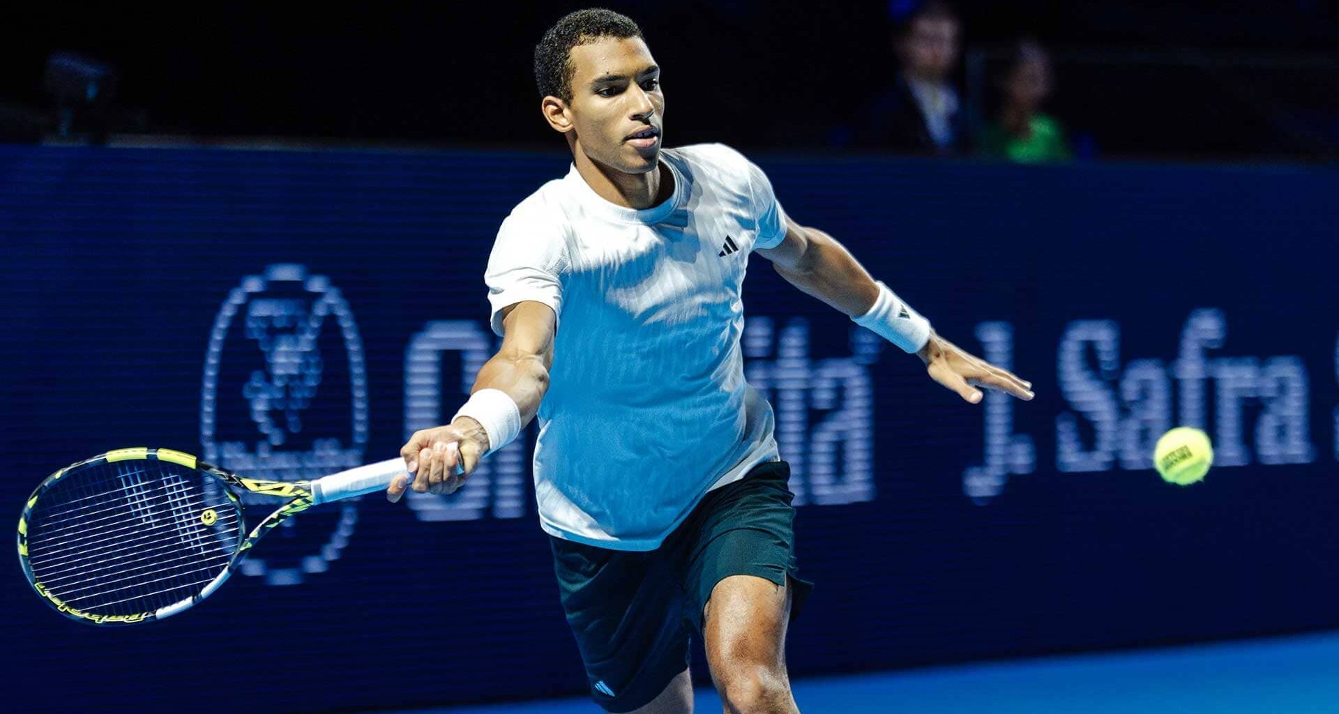 Felix Auger-Aliassime retires against Jaume Munar in Basel, dents Turin hopes | ATP Tour