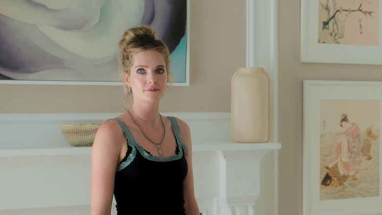 Devon in Kiki's living room on Sirens