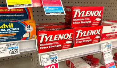 Trump offers new warning on Tylenol for pregnant women
