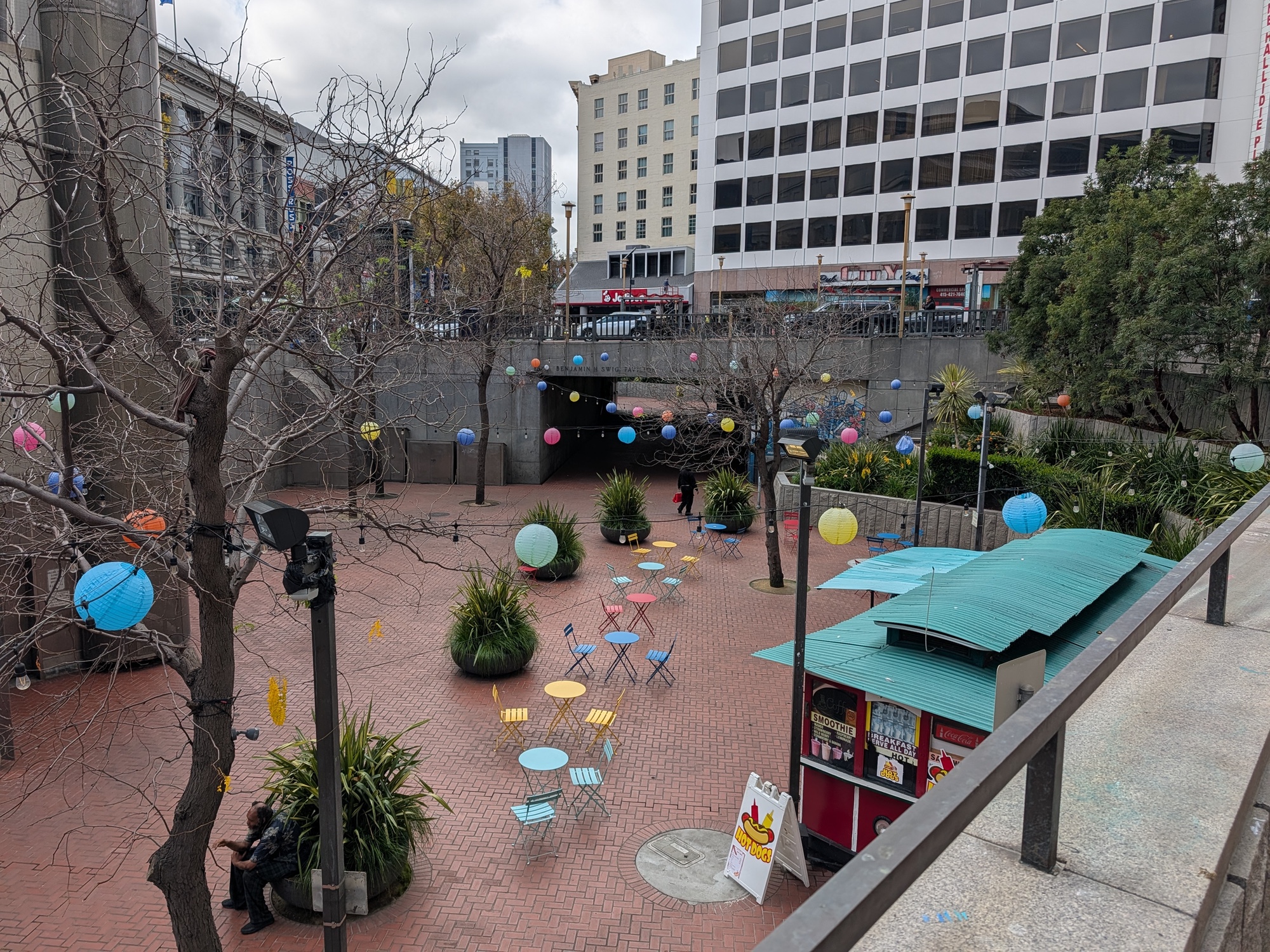 San Francisco Plaza shot by Pixel 10 Pro