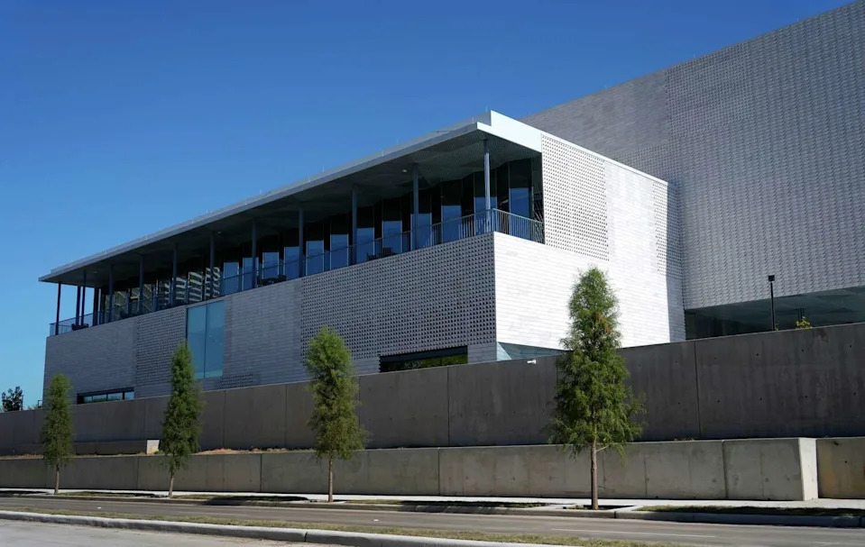 The Ismaili Center is shown from Montrose Blvd. in Houston Wednesday, Nov. 5, 2025. (Melissa Phillip/Houston Chronicle)