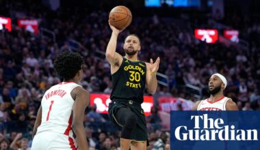Curry limps off with quad bruise in NBA Cup loss as Warriors brace for MRI | Stephen Curry