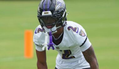 Ravens' Nate Wiggins (foot) exits early against Bengals