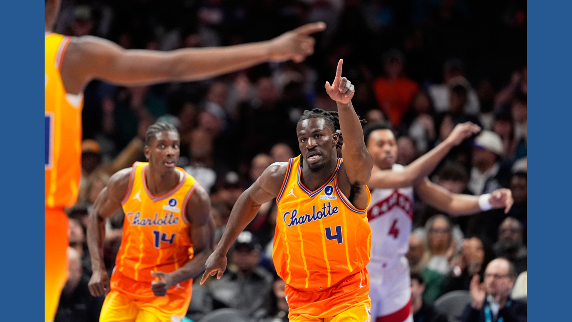 Bridges scores 35 points as Hornets overcome 17-point deficit to beat Raptors 118-111 in OT