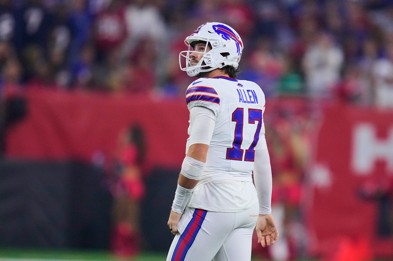 Buffalo Bills' Josh Allen vents his frustrations in loss to Texans