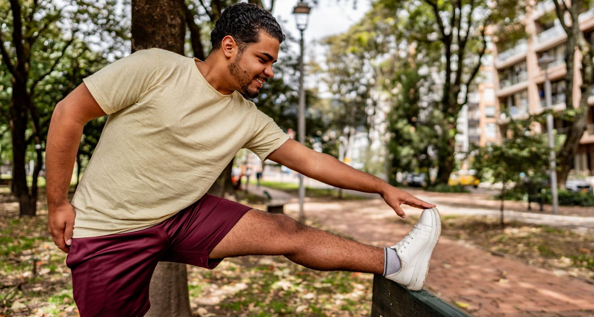 A physical therapist says you should do these three moves before a walk to increase circulation, muscle temperature and joint mobility