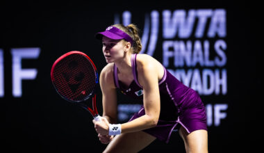 Swiatek, Rybakina eye group lead in fifth meeting of 2025