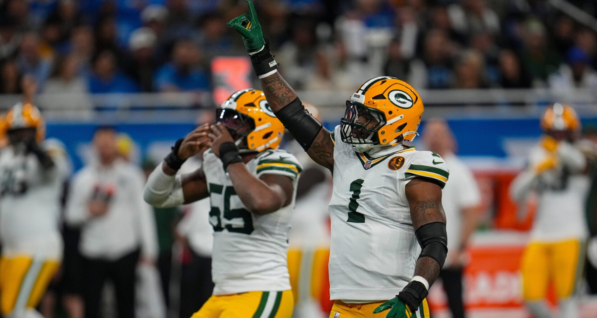 Micah Parsons Makes NFL History on Massive Hit on Lions' Goff in Viral Packers Video