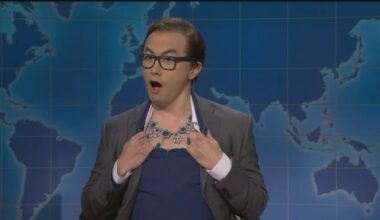 'SNL' Weekend Update Jokes About Louvre Heist, Prince Andrew Losing Title