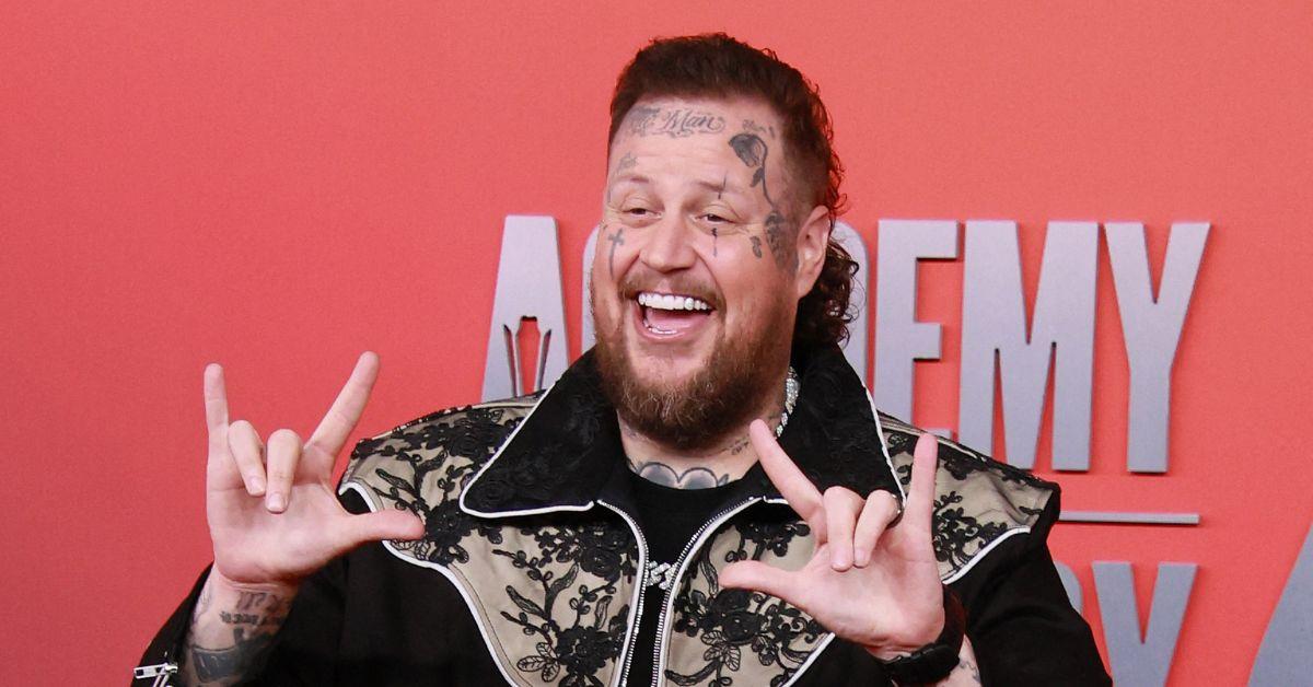 image of Jelly Roll hasn't trimmed his facial hair in 10 years.